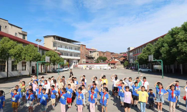 洞口县高沙镇观澜完全小学户外活动场地