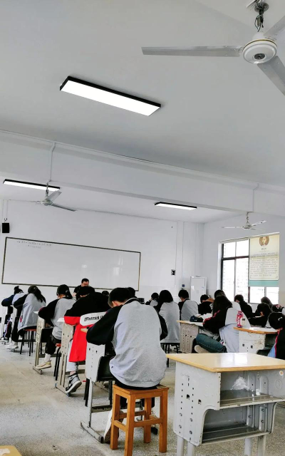 洪湖市第一中学户外活动场地