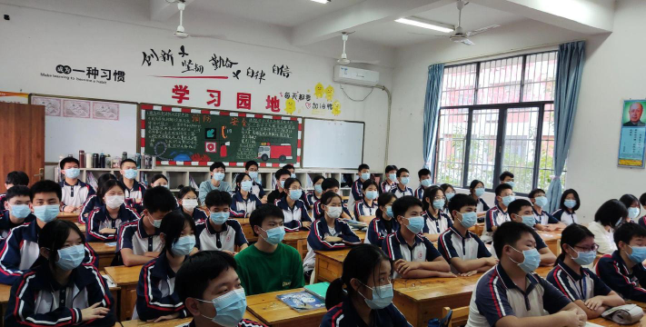 龙川一中宏图学校户外活动场地