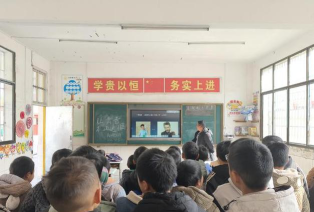 梅坪乡中心小学户外活动场地