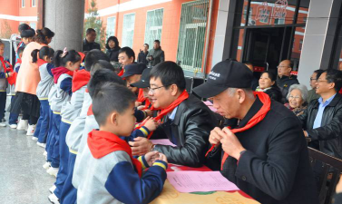 平遥县实验小学户外活动场地
