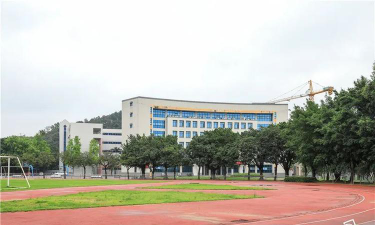 佛山市南海区里水高级中学户外活动场地