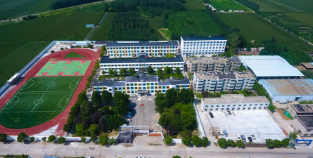 昌宁县农村机械化技术学校户外活动场地