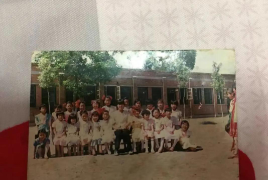 新袁中心小学户外活动场地