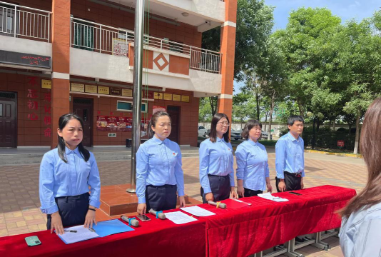 宝坻区新安镇第一中心小学户外活动场地