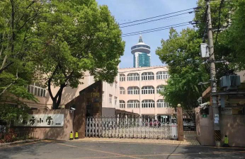 胜芳镇东方小学户外活动场地
