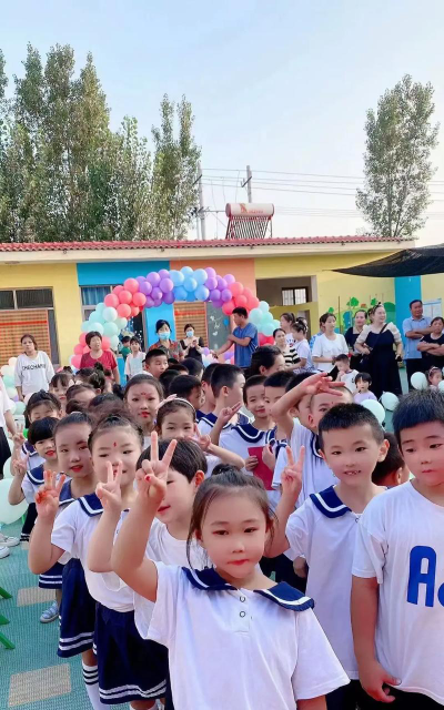 玉林市童心幼儿园户外活动场地