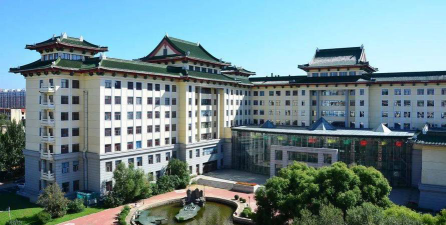 哈尔滨医科大学户外活动场地