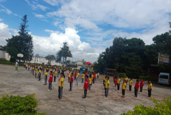 塔什店纸厂小学户外活动场地