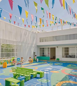 东莞市吉德堡幼儿园户外活动场地