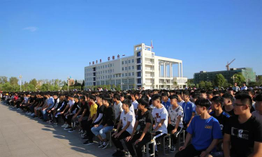 江苏省赣榆中等专业学校户外活动场地