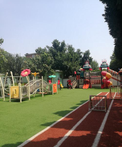 松原市宁江区第一幼儿园户外活动场地