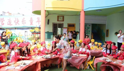 丹凤县龙中幼儿园户外活动场地