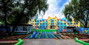 丰南市胥各庄镇群立小学幼儿园户外活动场地