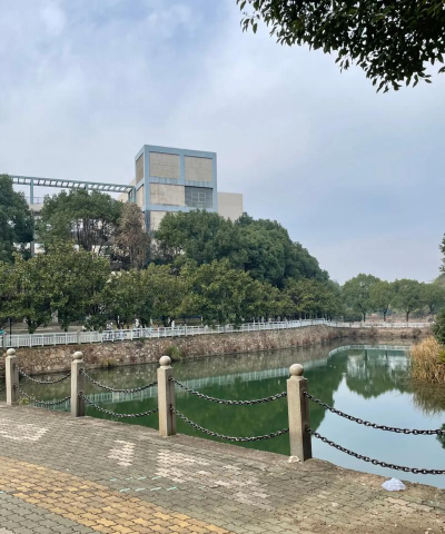 湖北经济学院户外活动场地