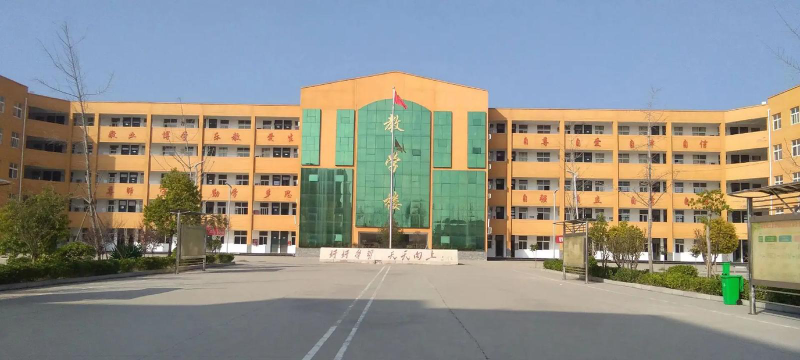 文星镇三峰学校户外活动场地