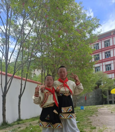 昌都县约巴乡中心小学户外活动场地