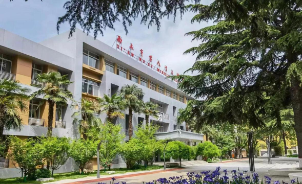 西安行知中学户外活动场地