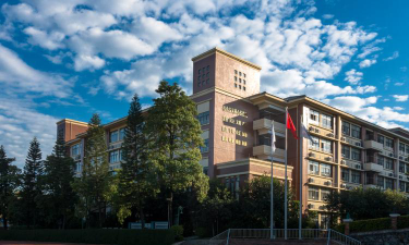 增城市凤凰城中英文幼儿园户外活动场地