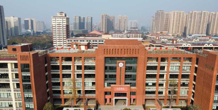 长沙汽车工业学校户外活动场地