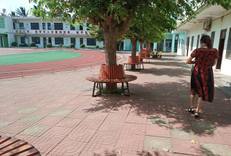 陵水县北斗小学户外活动场地