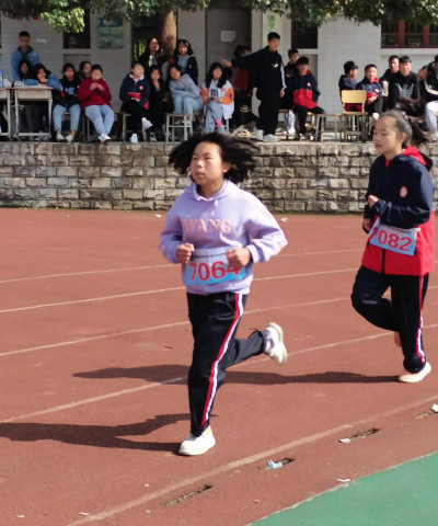 凯里市平乐中学户外活动场地