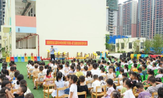 宾阳县宾州镇兰兰幼儿园户外活动场地