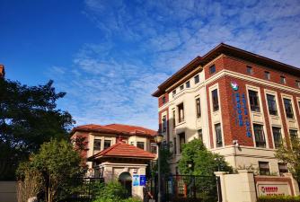 西安高新技术产业开发区第一幼儿园户外活动场地