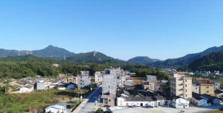 龙门县地派镇芒派教学点户外活动场地