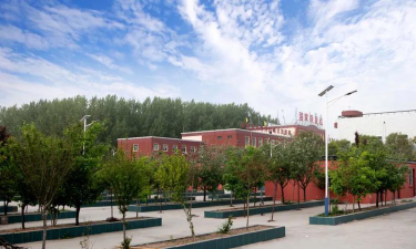 开封市现代科技中等职业技术学校户外活动场地