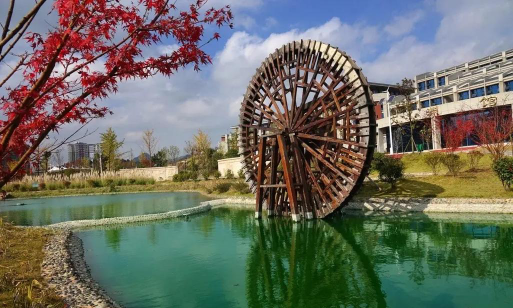 毕节地区水利电力工程学校户外活动场地