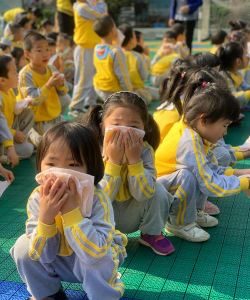 深圳市宝安区沙井镇万丰幼儿园户外活动场地