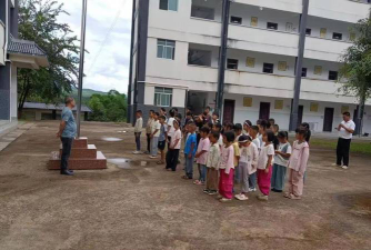 少岗乡中心小学户外活动场地