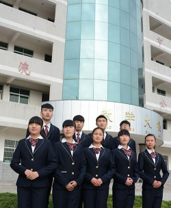 四川省三台县刘营职业高级中学校户外活动场地