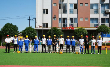 四川兴科城市交通高级技工学校户外活动场地
