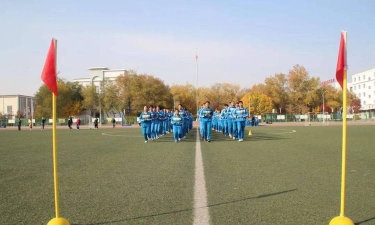 农五师中学户外活动场地