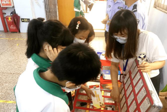 海珠区康乐小学户外活动场地