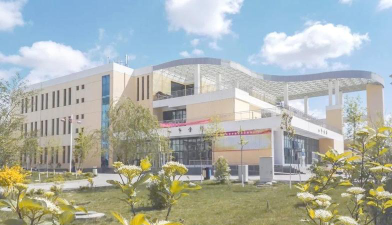 博乐市高级中学户外活动场地