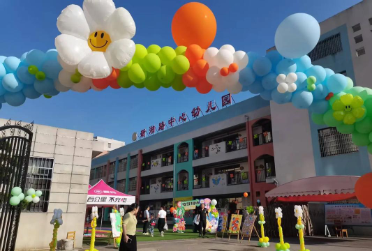 曲溪镇萌萌幼儿园户外活动场地