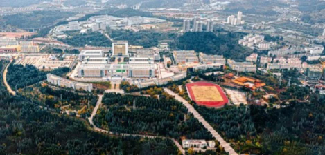 云南技师学院户外活动场地