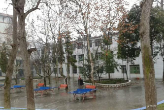 遵义市汇川区高坪中学户外活动场地