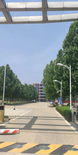 泰山学院户外活动场地