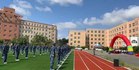 长春市海乘中等职业学校户外活动场地