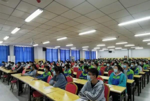 莎车县第三中学户外活动场地