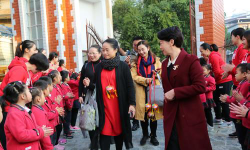 宜州市城东保育院户外活动场地