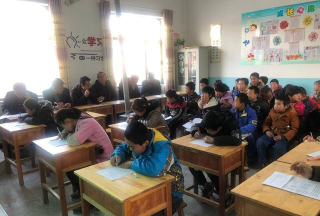 靖远县石门乡坝滩学校户外活动场地