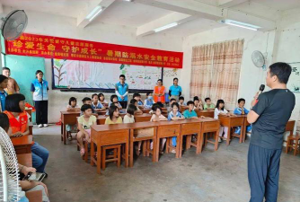 封开县罗董镇中心小学欧村教学点户外活动场地