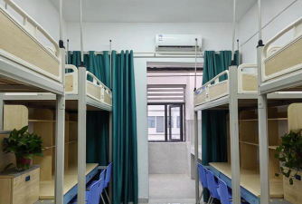四川省旺苍县职业中学户外活动场地