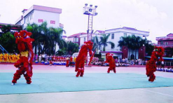 沙湾镇实验小学户外活动场地