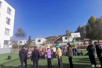 巴藏沟回族乡巴藏沟中心学校户外活动场地